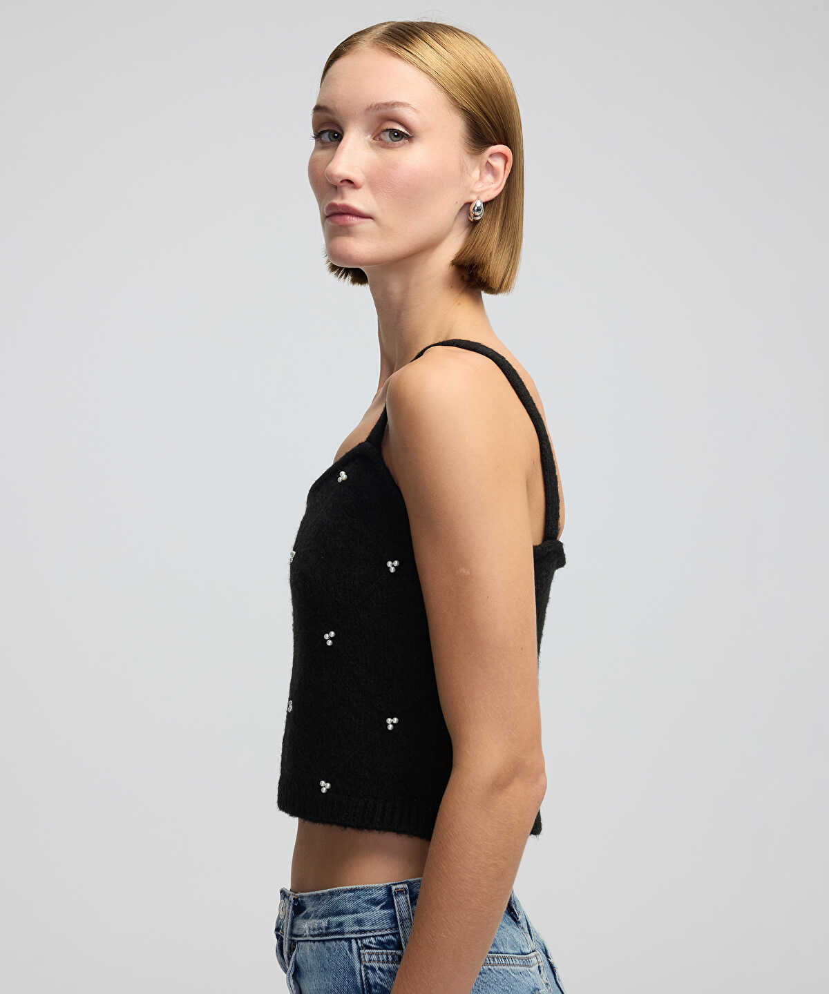 Zoomed KNITWEAR