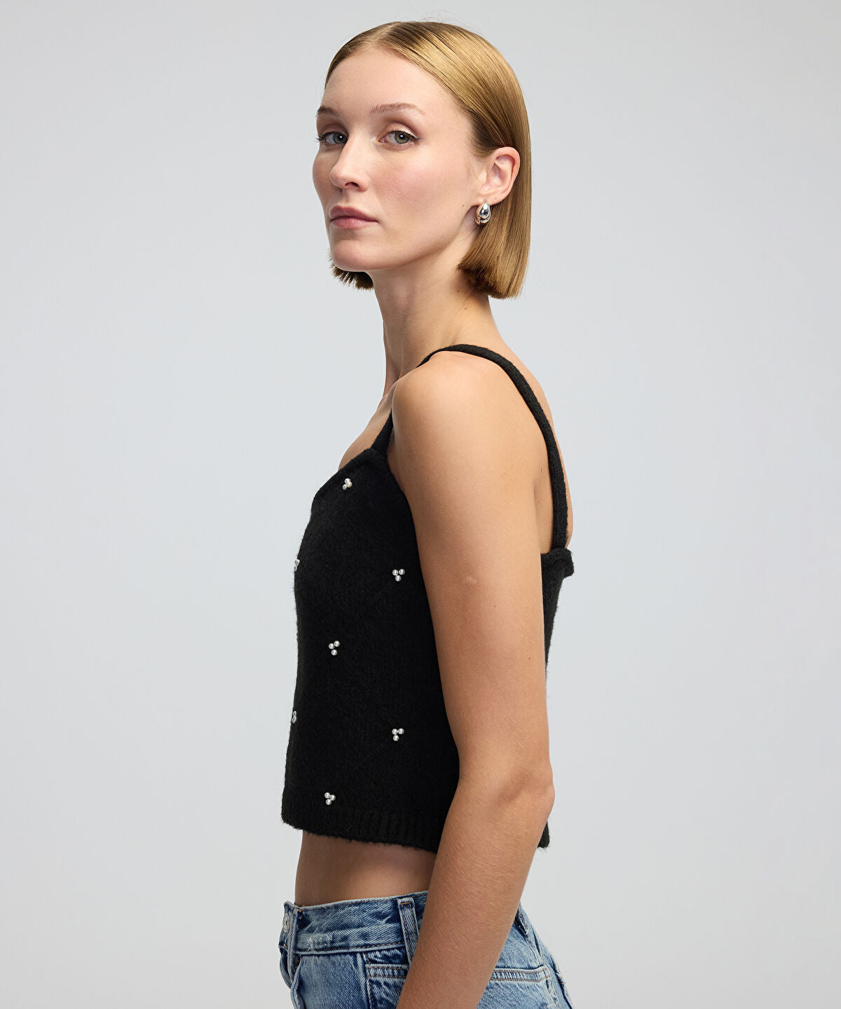 Zoomed KNITWEAR