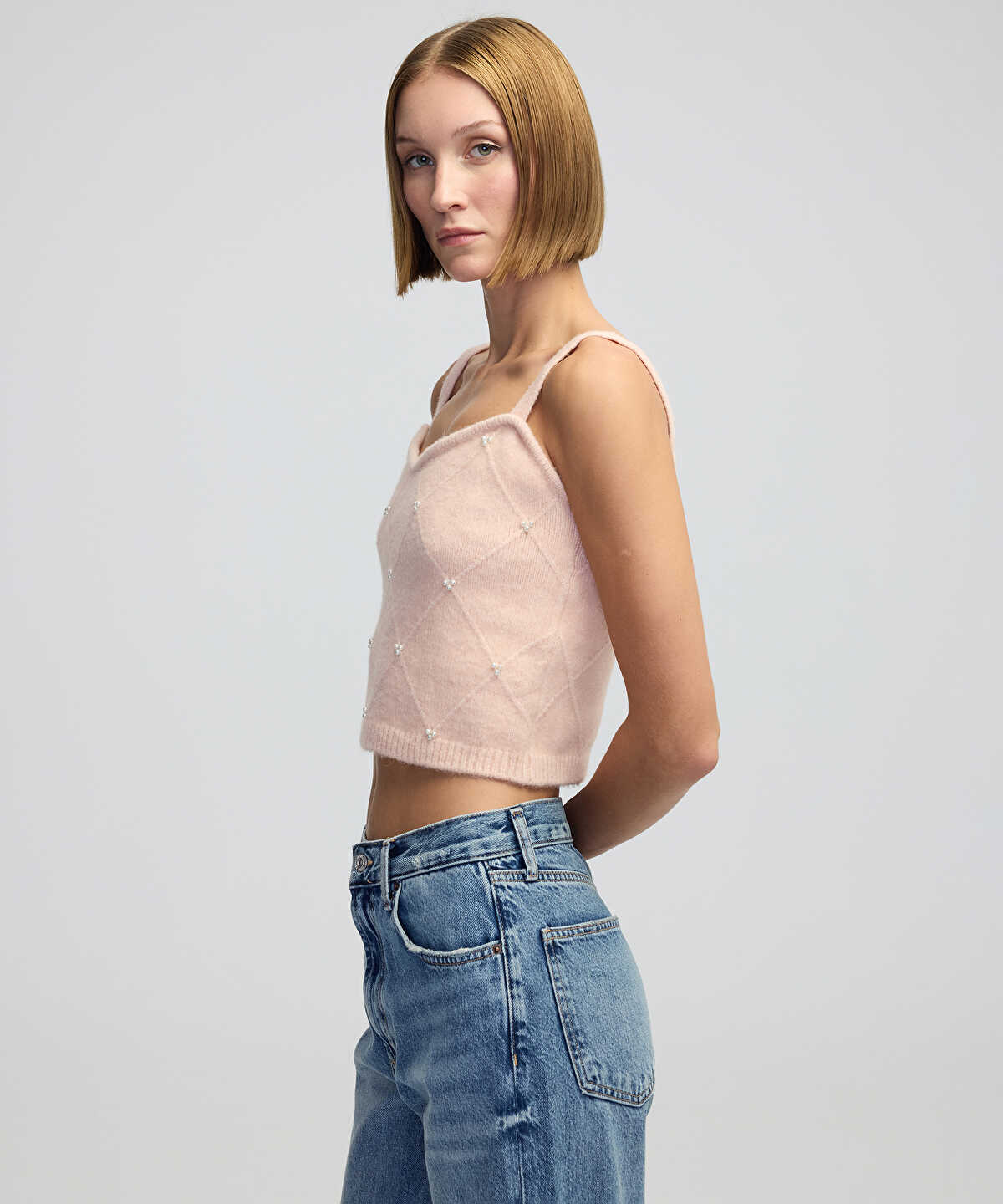 KNITWEAR