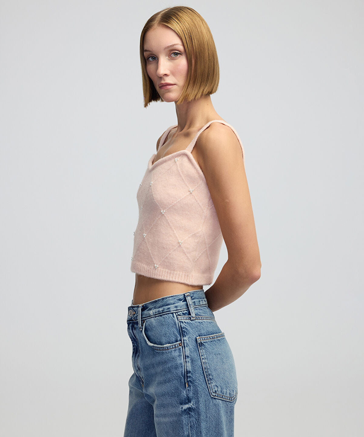 KNITWEAR