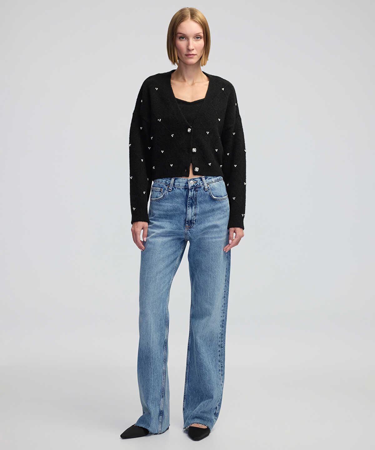 KNITWEAR