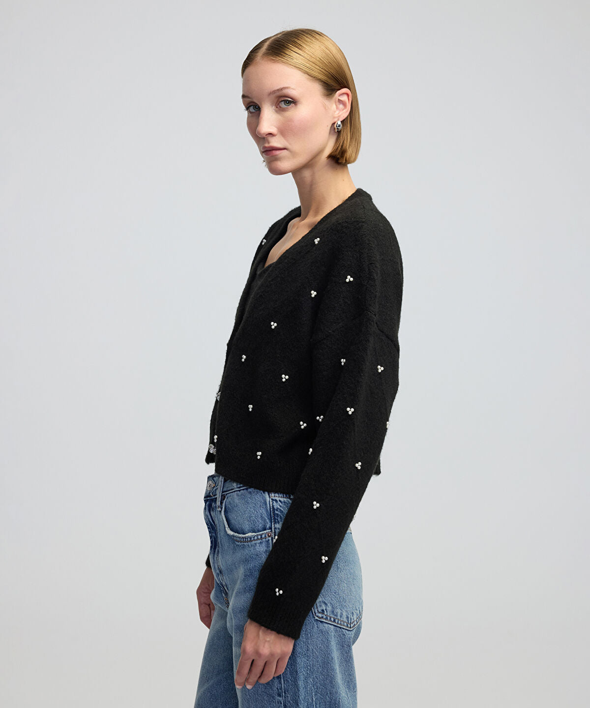 Zoomed KNITWEAR