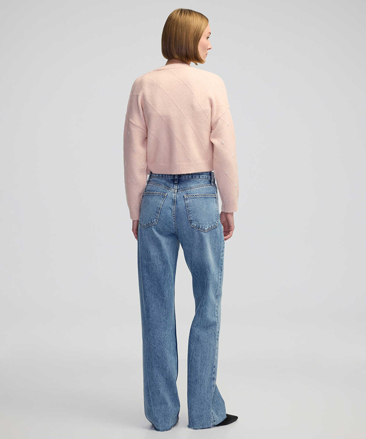 KNITWEAR