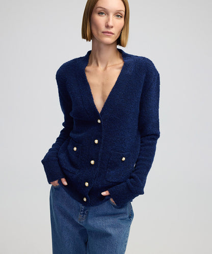 KNITWEAR
