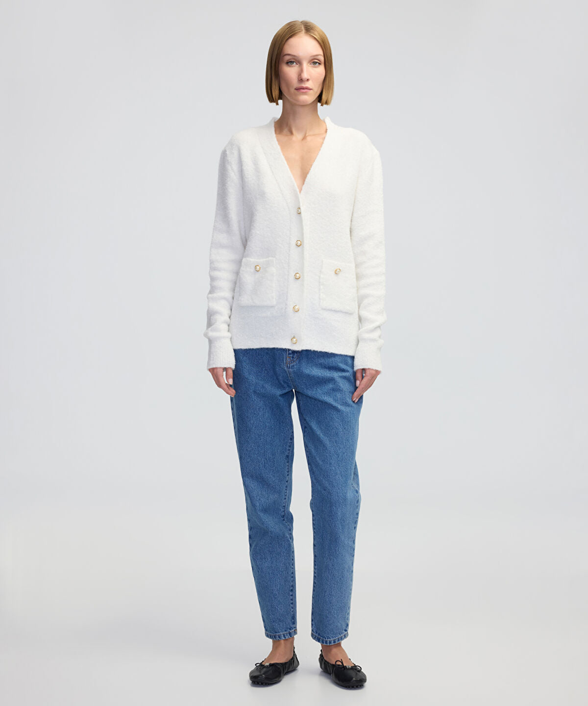 KNITWEAR