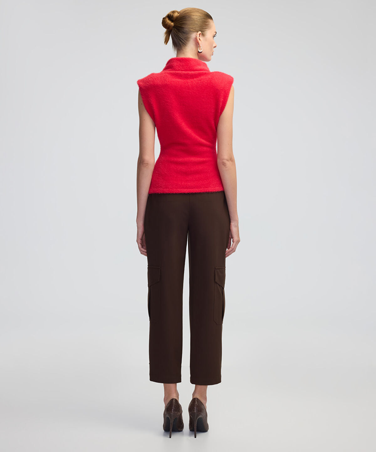 Zoomed KNITWEAR