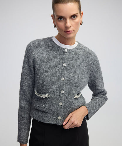 KNITWEAR