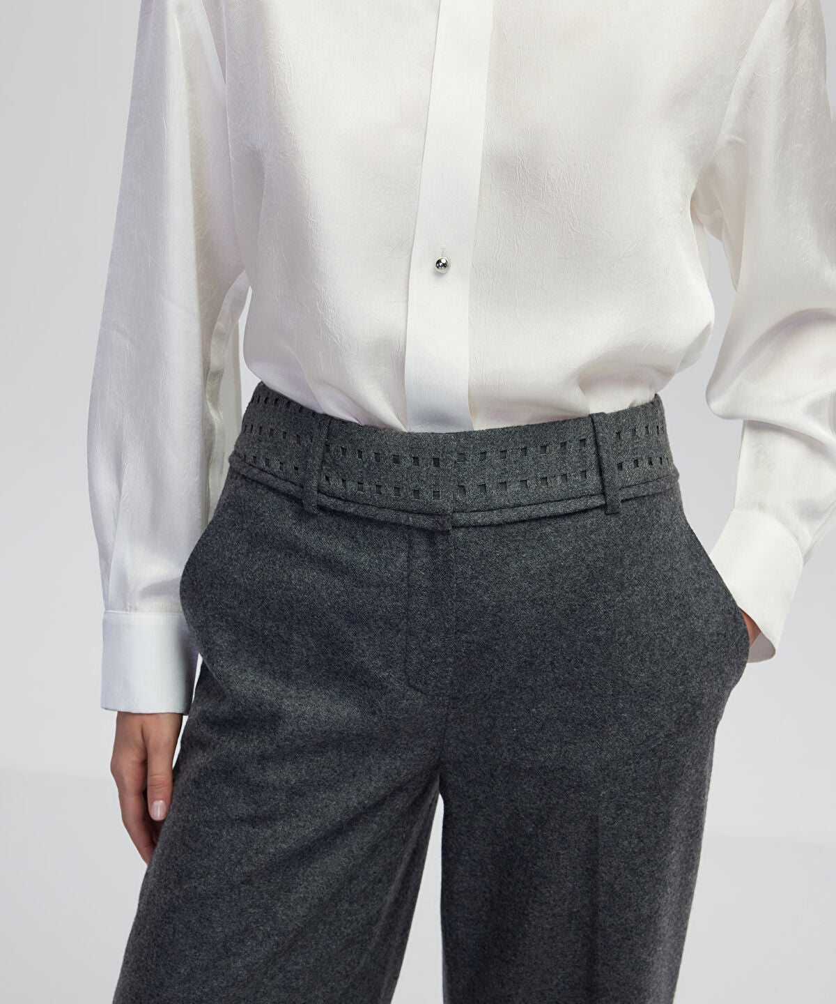 Zoomed Cutout Trousers