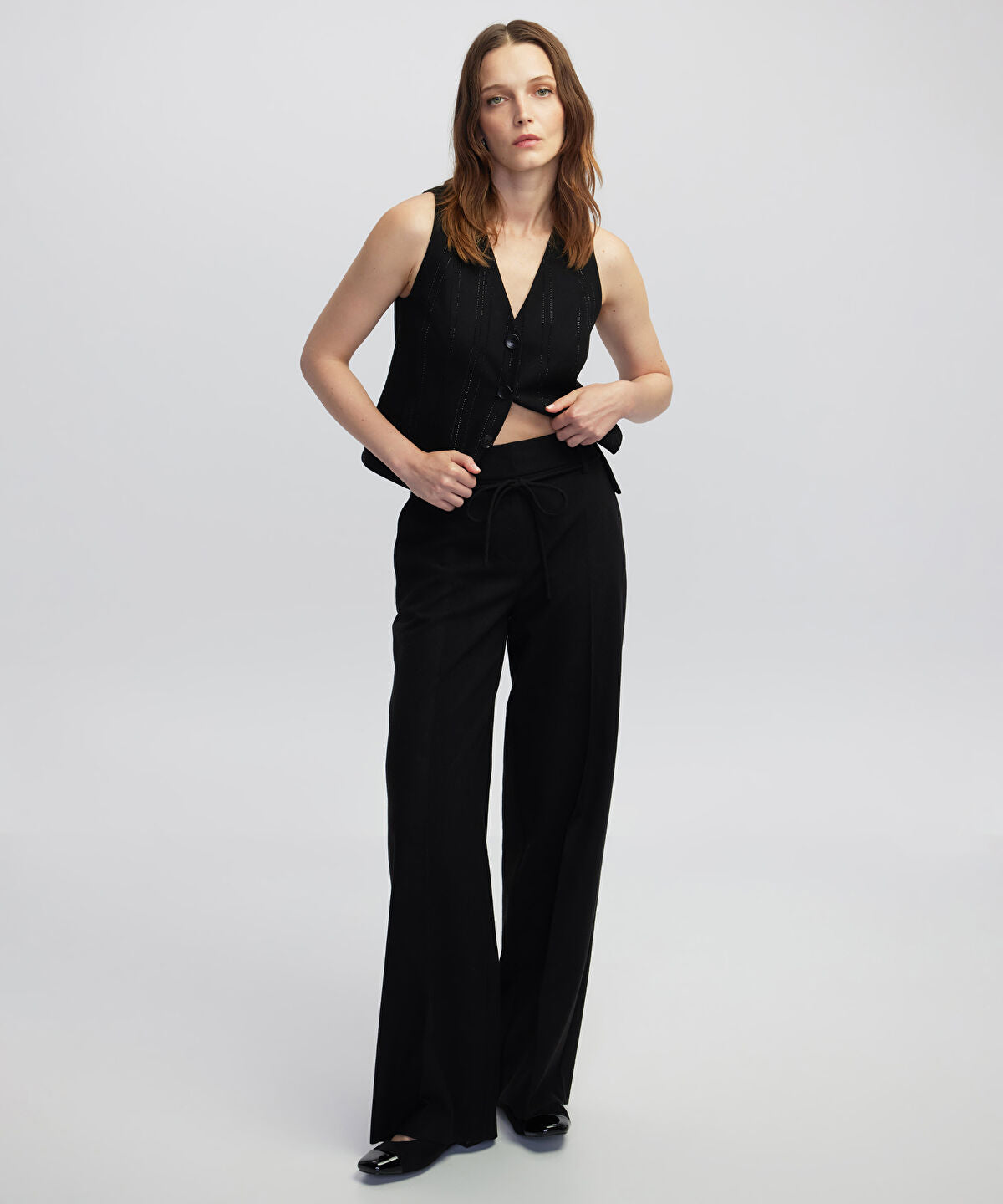 Zoomed Tie Waist Wide Leg Fit Trousers 