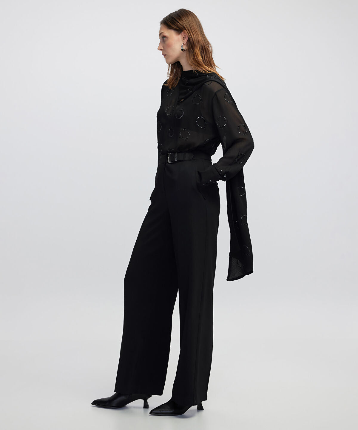 Zoomed Contrast Belt Trousers