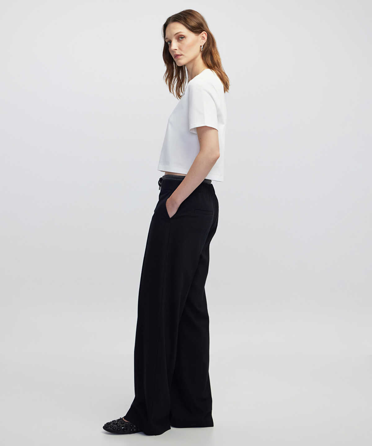 Zoomed Color-Block Contrast Waist Trousers