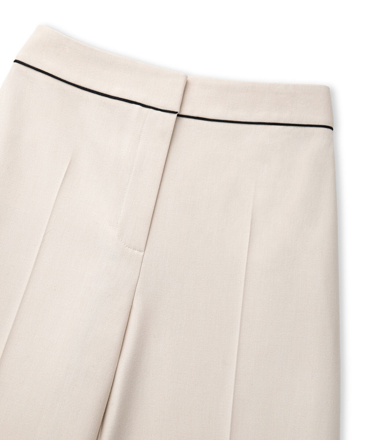 Zoomed Contrast-Piping Cigarette Trousers