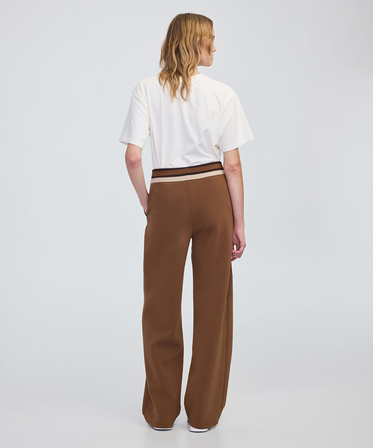 Zoomed Contrast Waist Wide-Leg Trousers