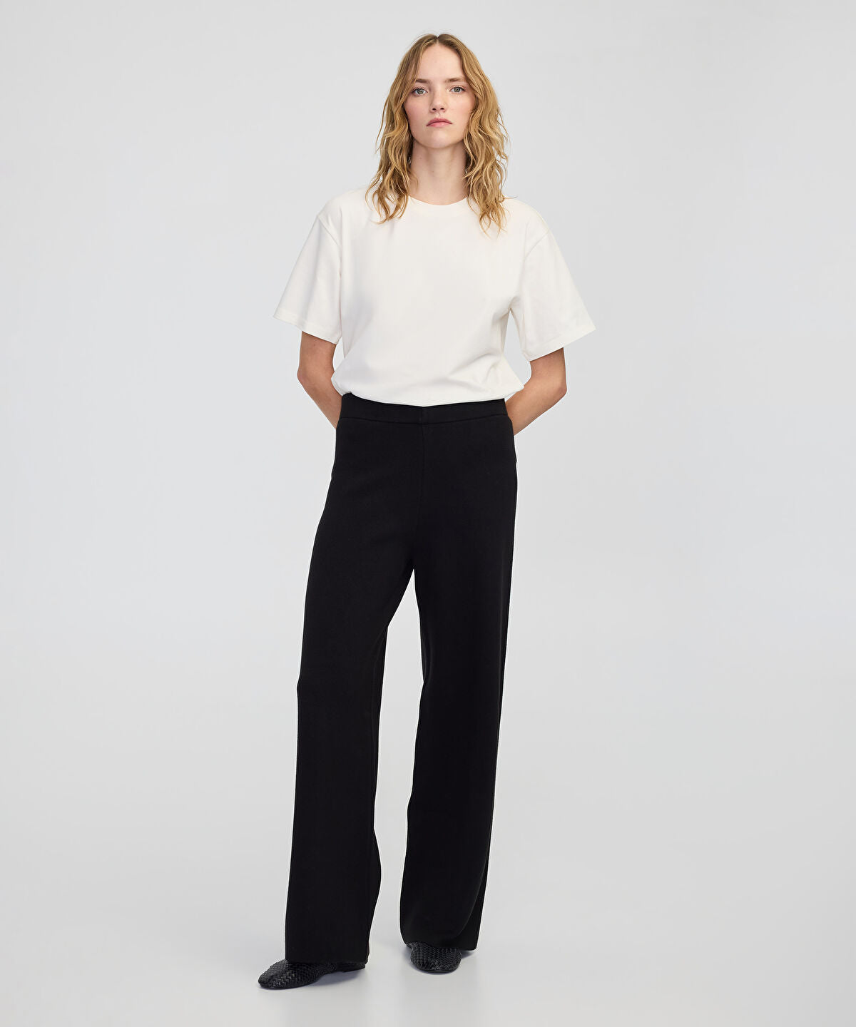 Zoomed Wide-Leg Knit Trousers with Elastic Waist