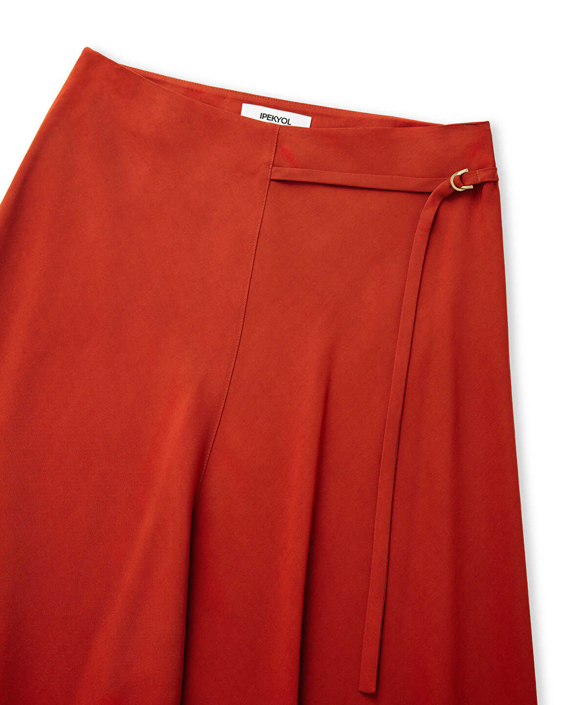 Zoomed Buckle Skirt