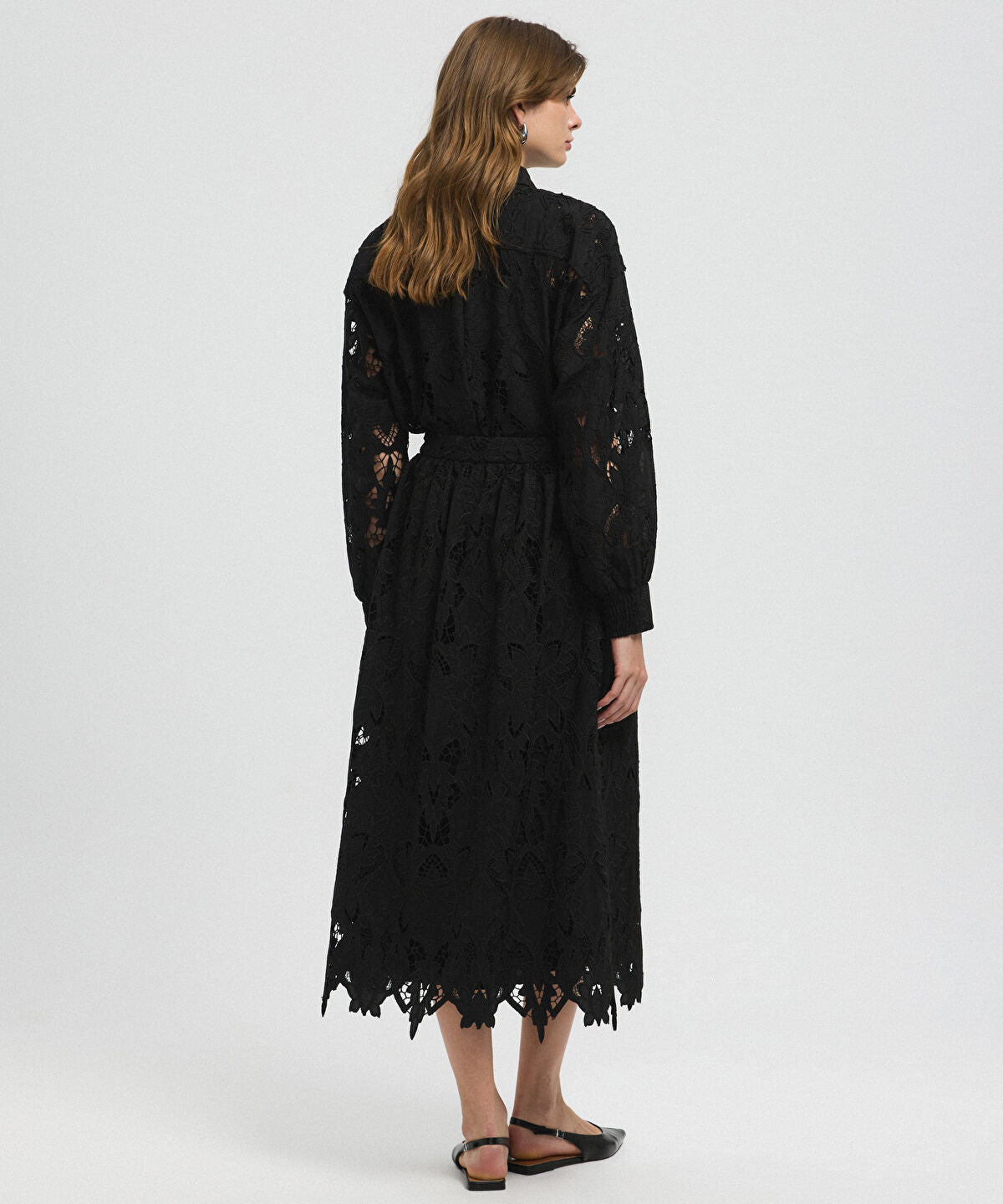Zoomed Lace Skirt