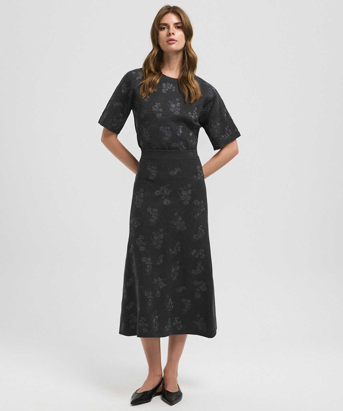 Zoomed Sequin Knit Skirt 