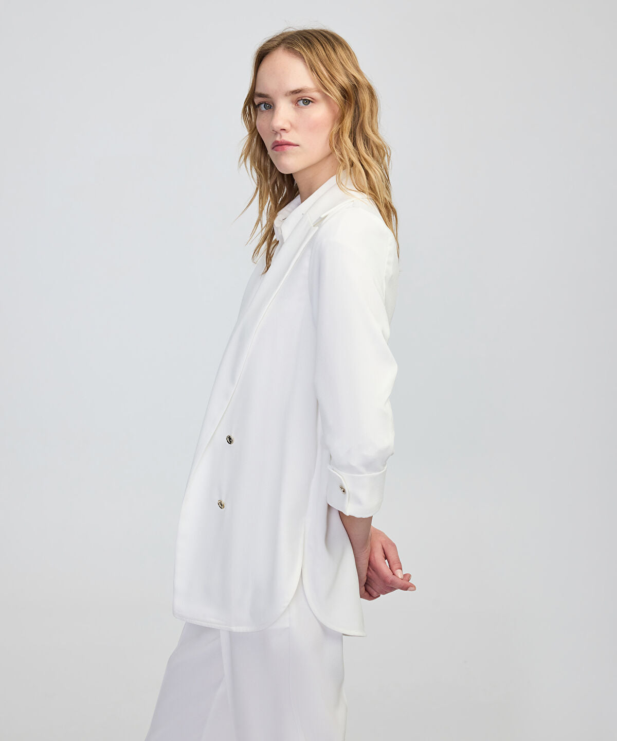 Zoomed Unlined Jacket with Buttons