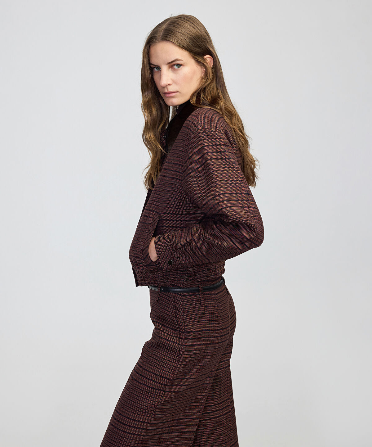 Zoomed Contrast Collar Checked Jacket