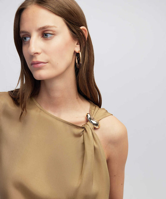 Mixed Blouse with Buckle