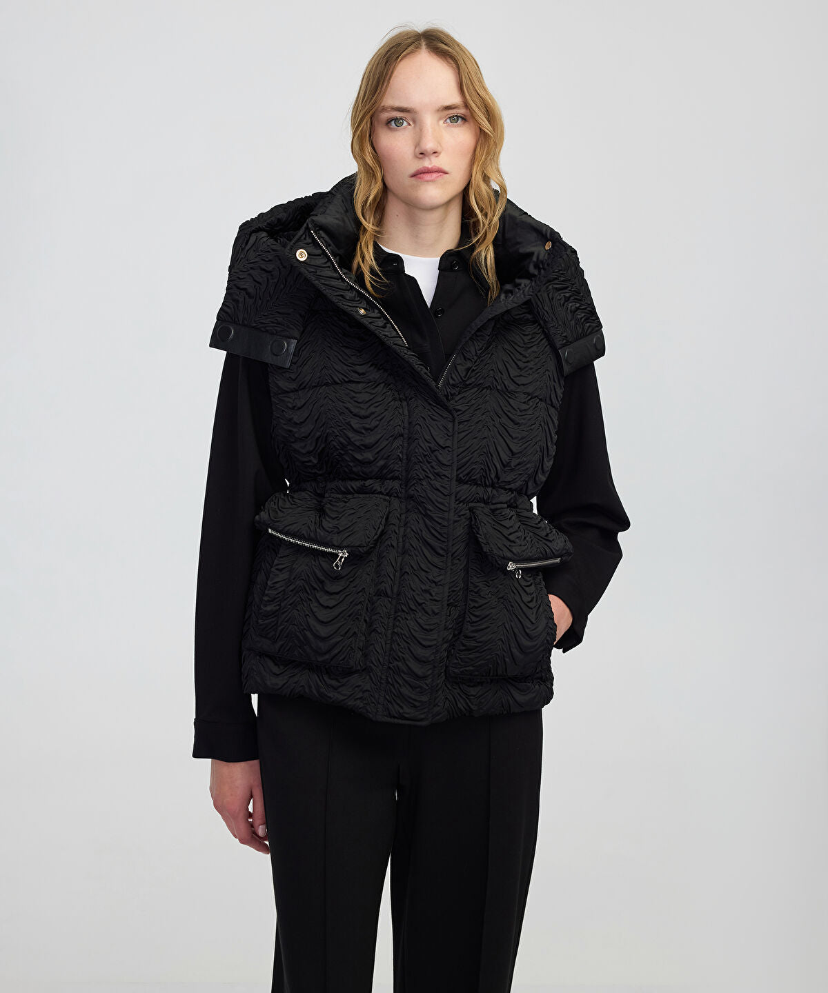 Zoomed Textured Removable Hooded Vest