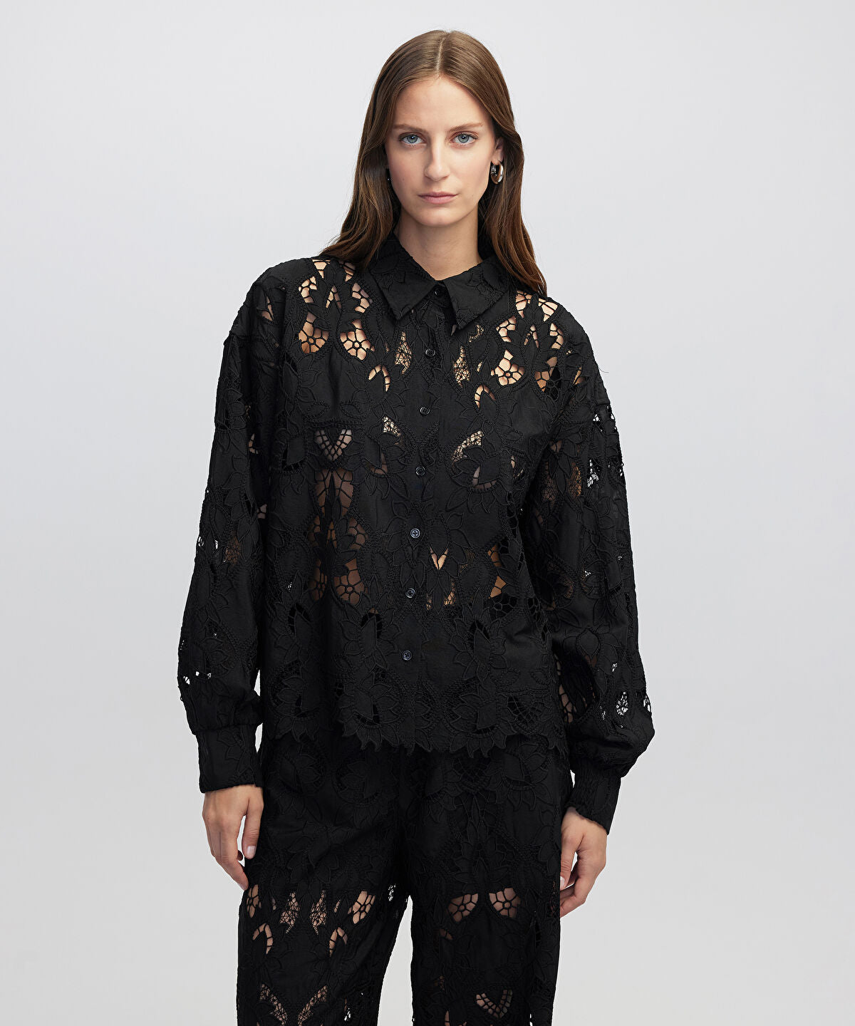Zoomed Broderie Anglaise Shirt