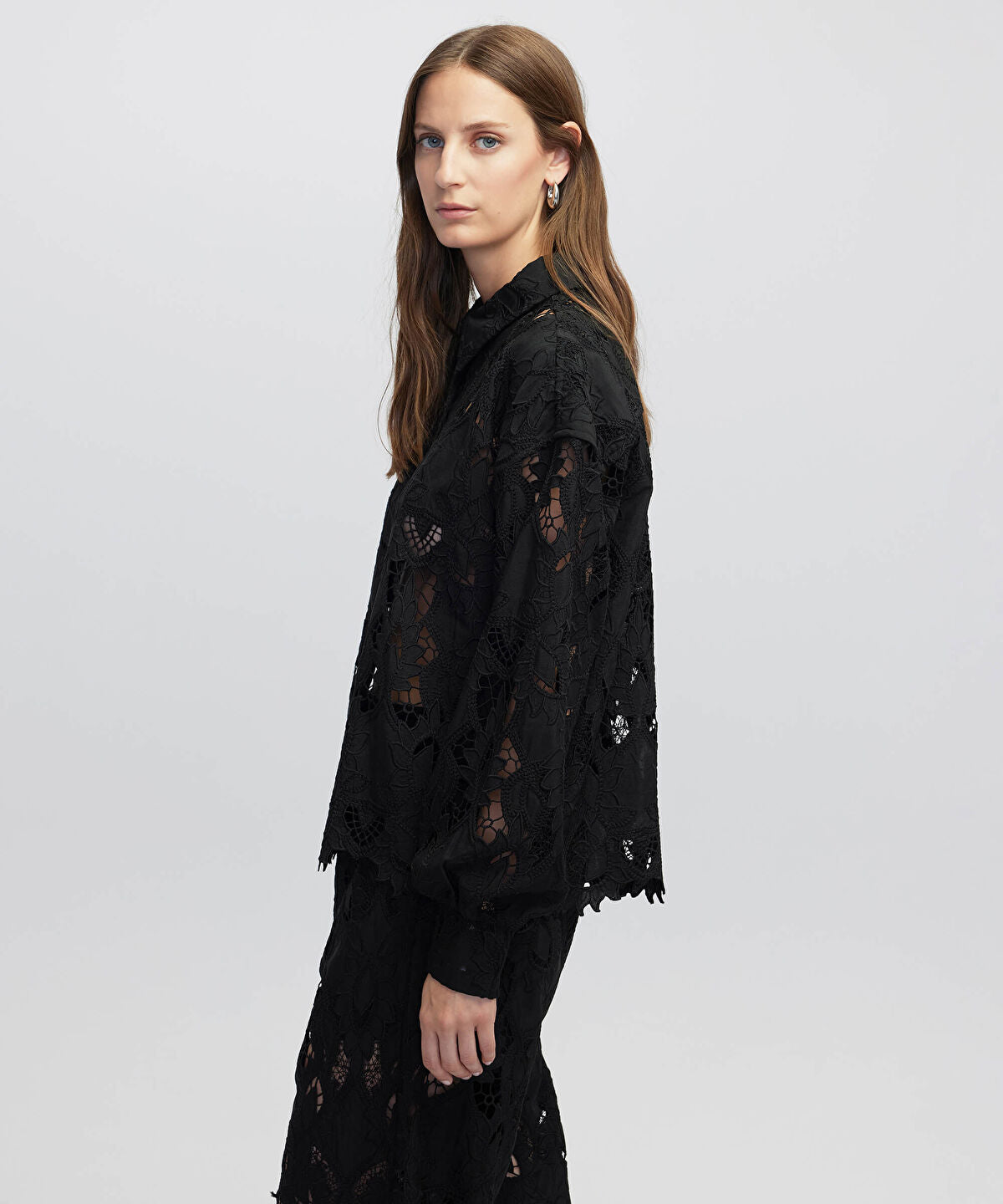 Zoomed Broderie Anglaise Shirt