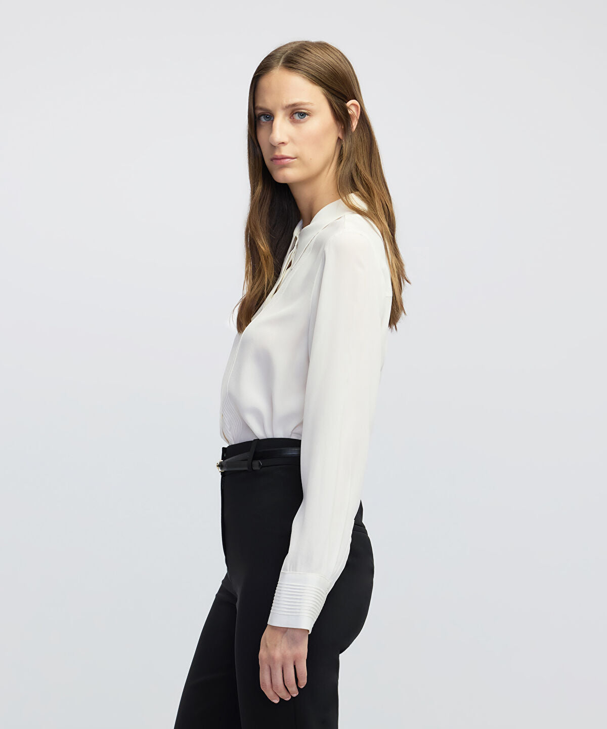 Zoomed Silk shirt with pintucks