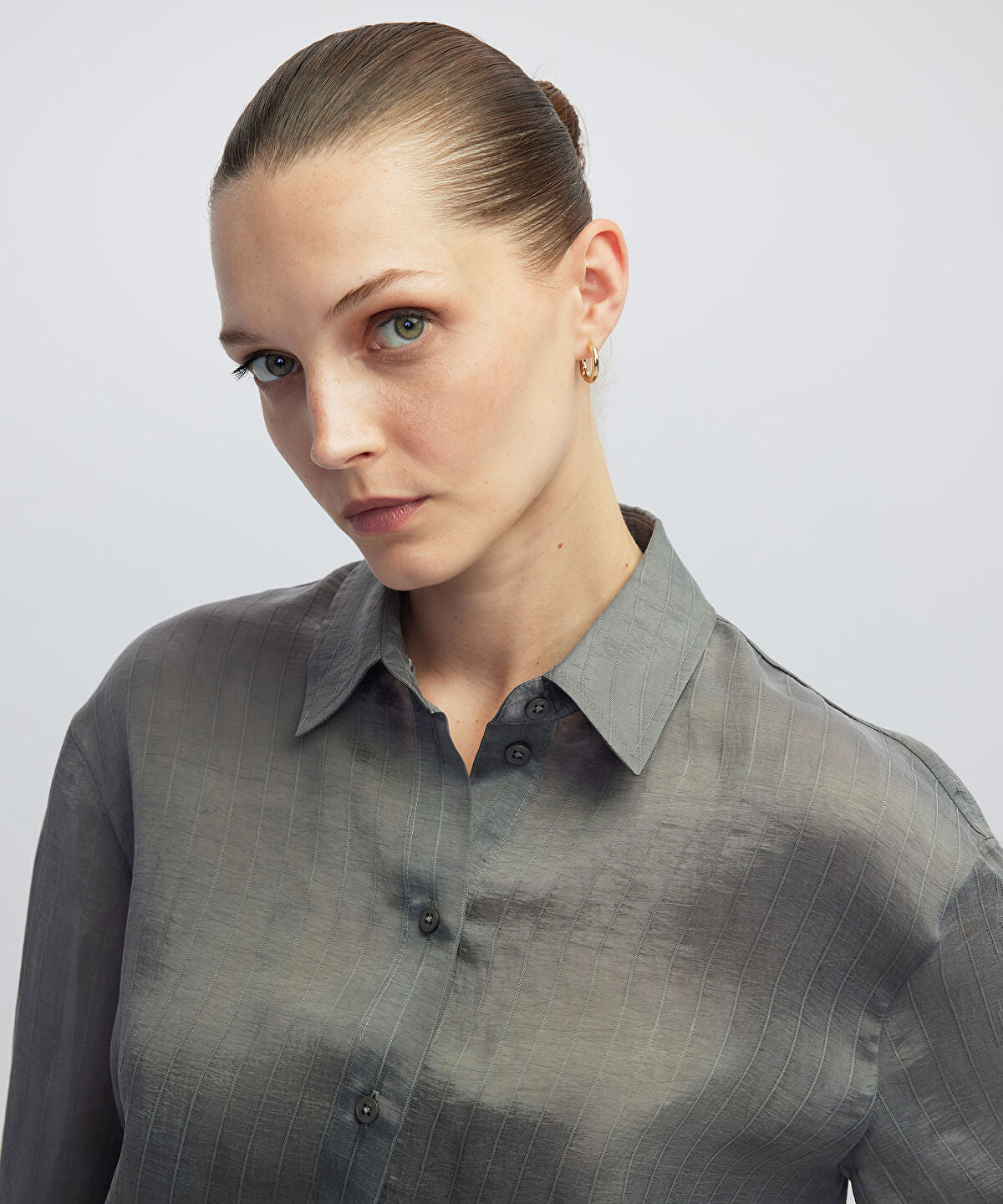 Adjustable Back Hem Shirt