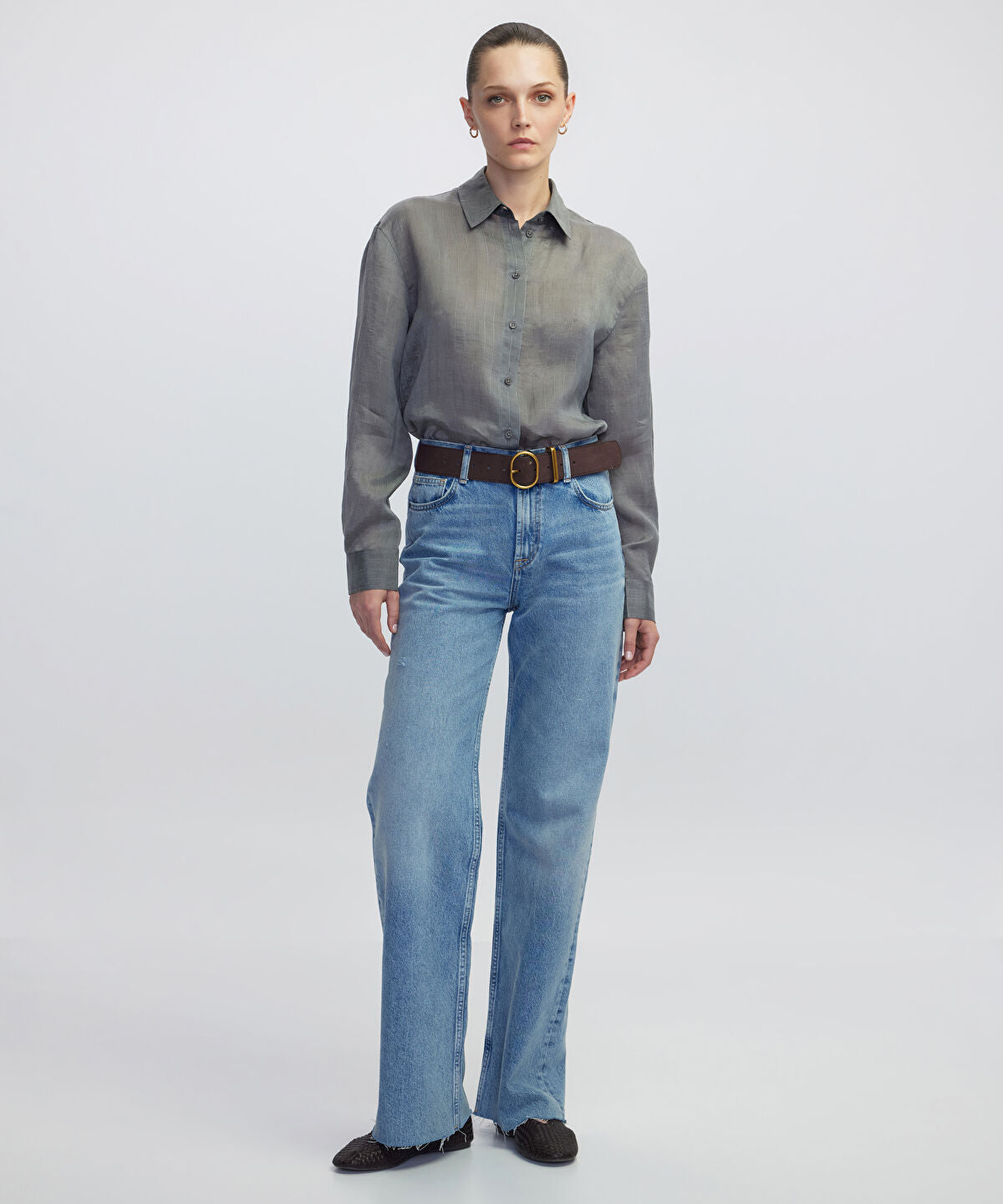 Zoomed Adjustable Back Hem Shirt