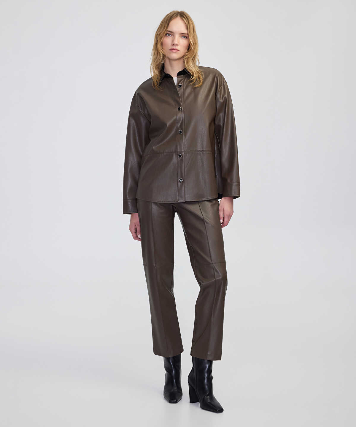 Contrast Collar Leather-Effect Shirt 