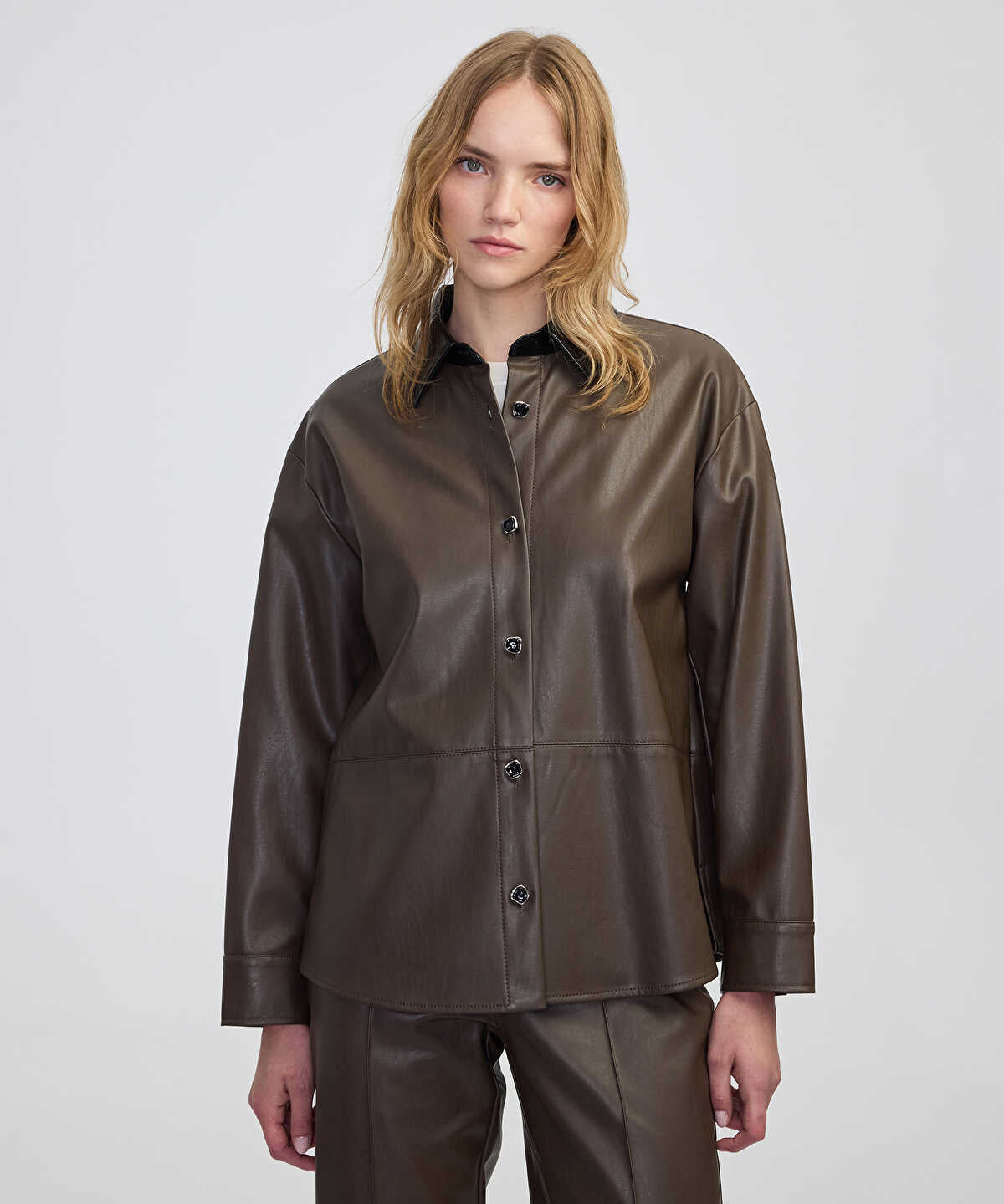 Contrast Collar Leather-Effect Shirt 