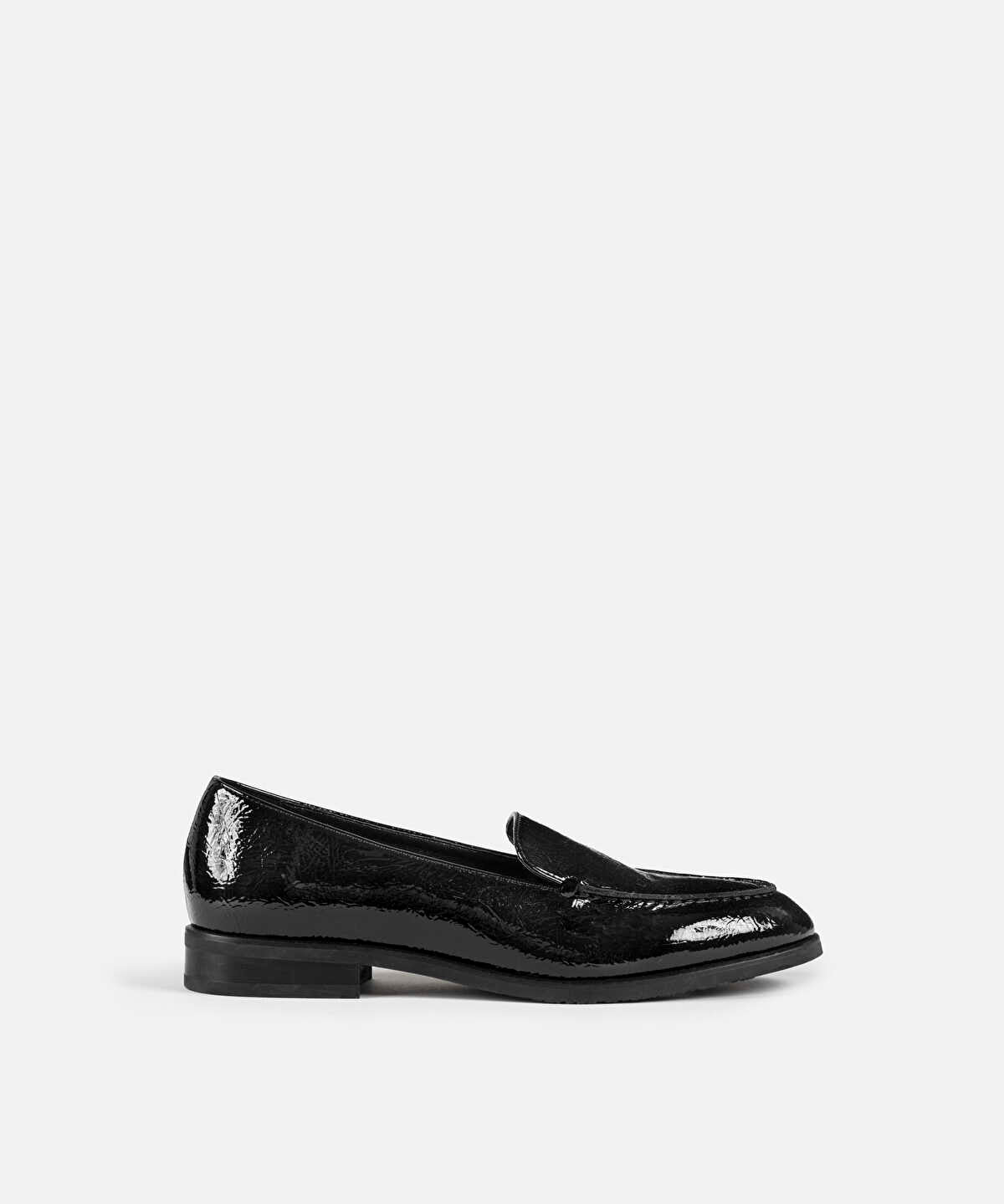 Zoomed Patent-Effect Textured Loafers