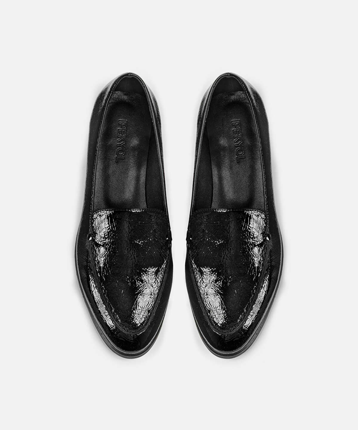 Zoomed Patent-Effect Textured Loafers