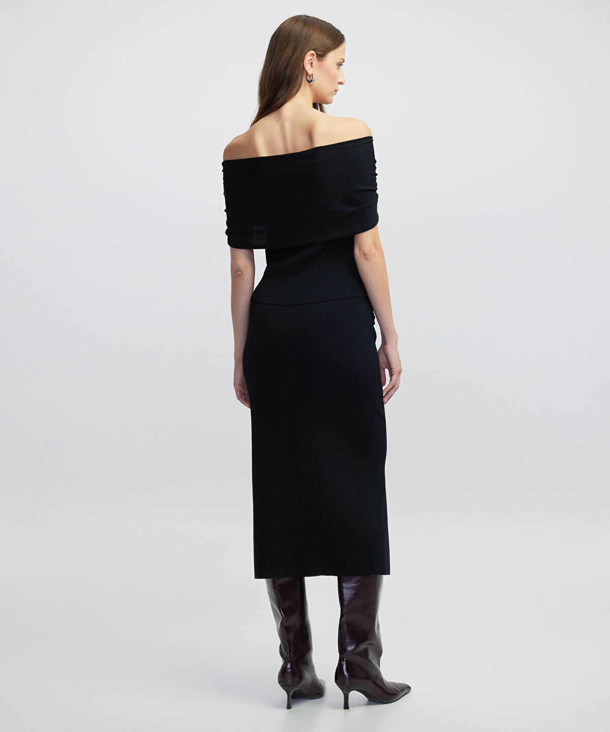 Zoomed Off-the-Shoulder Knit Top