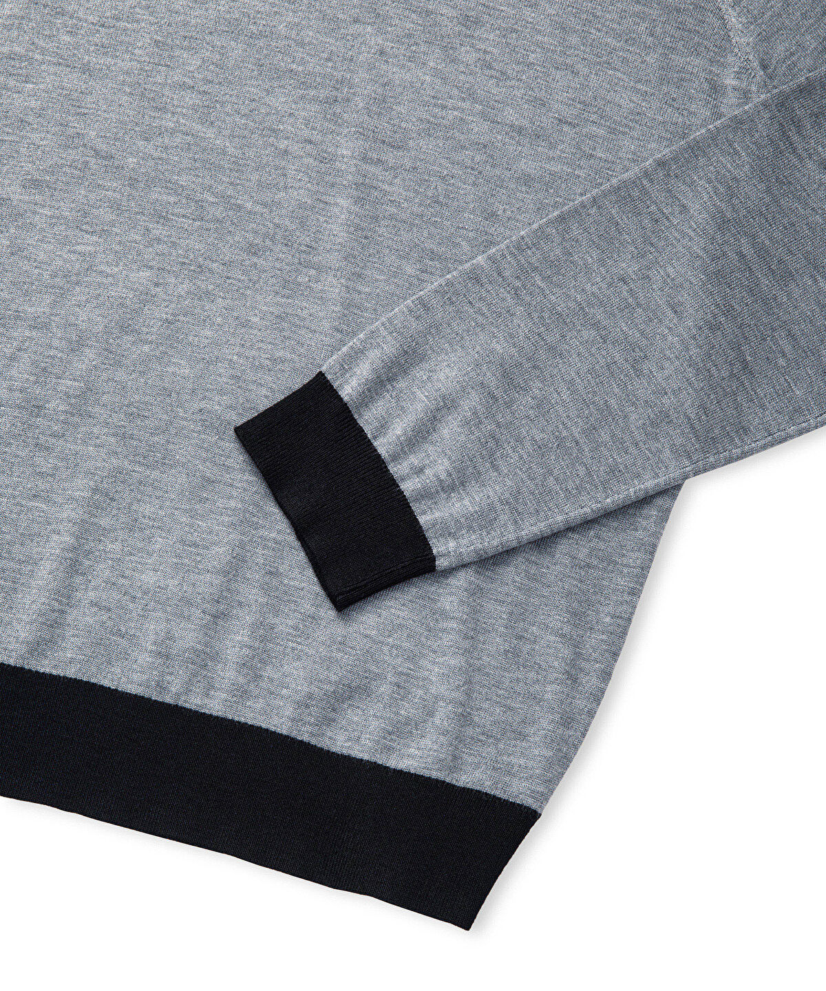 Zoomed KNITWEAR