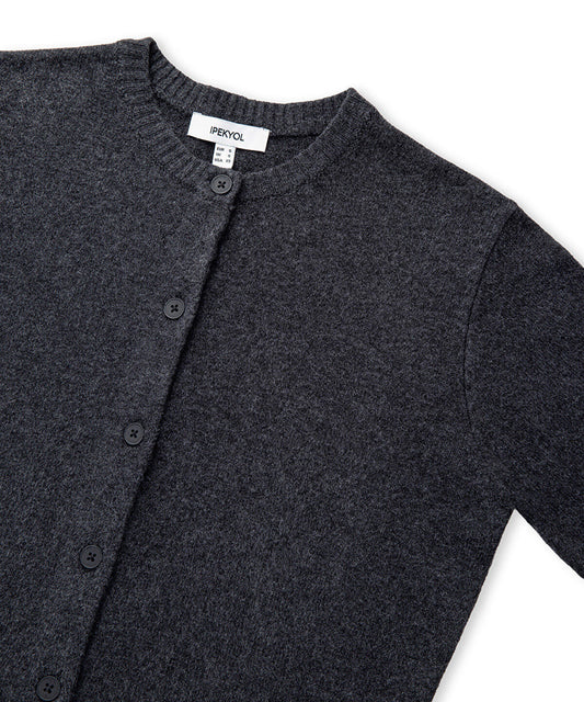 KNITWEAR