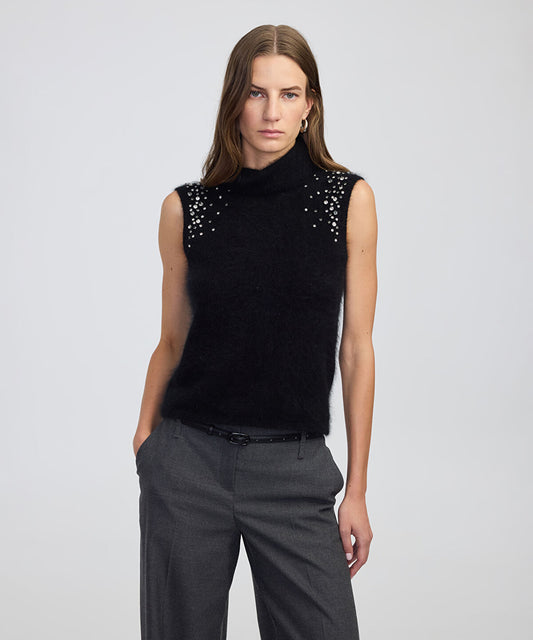 KNITWEAR