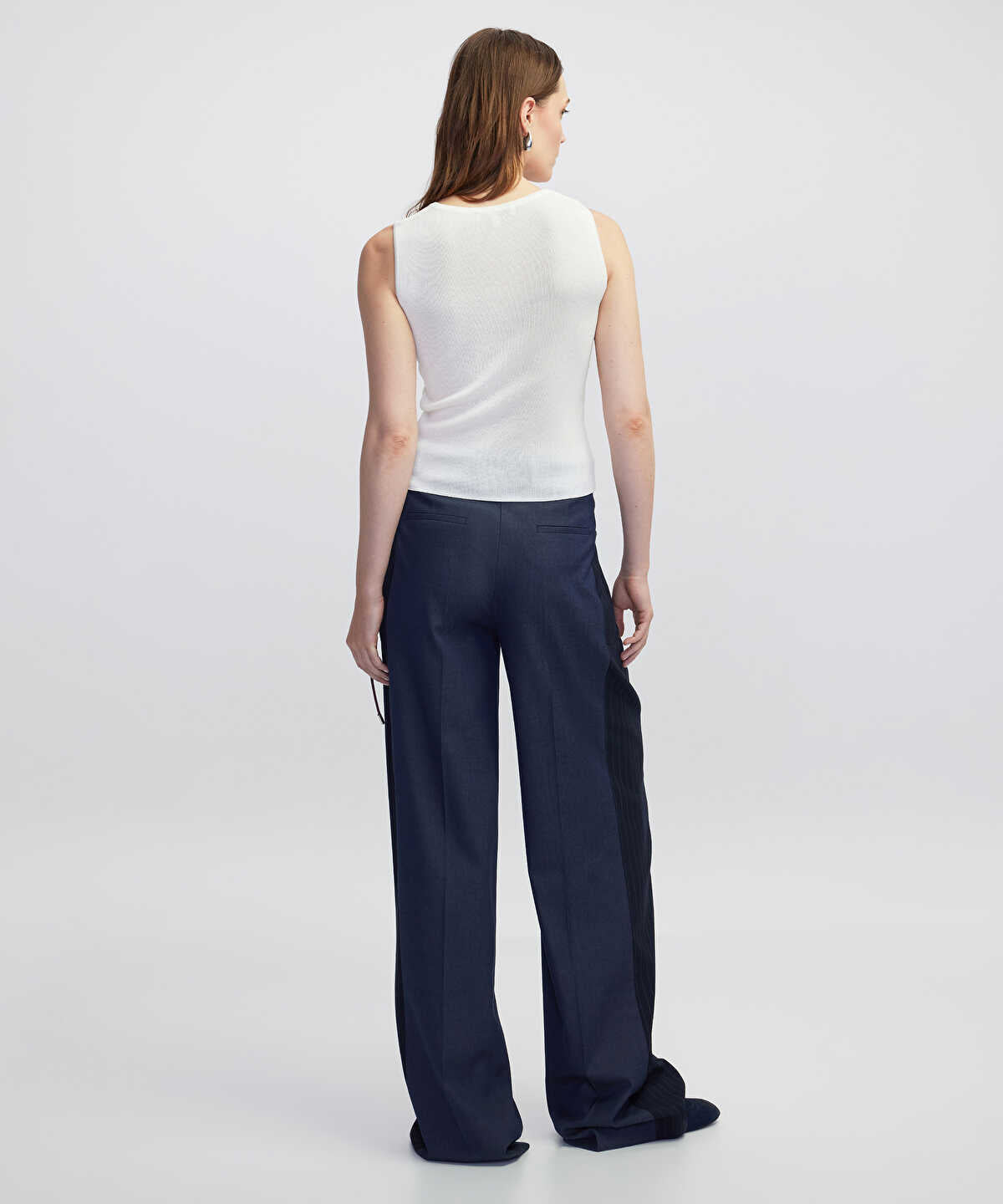 Zoomed Twisted Knit Top