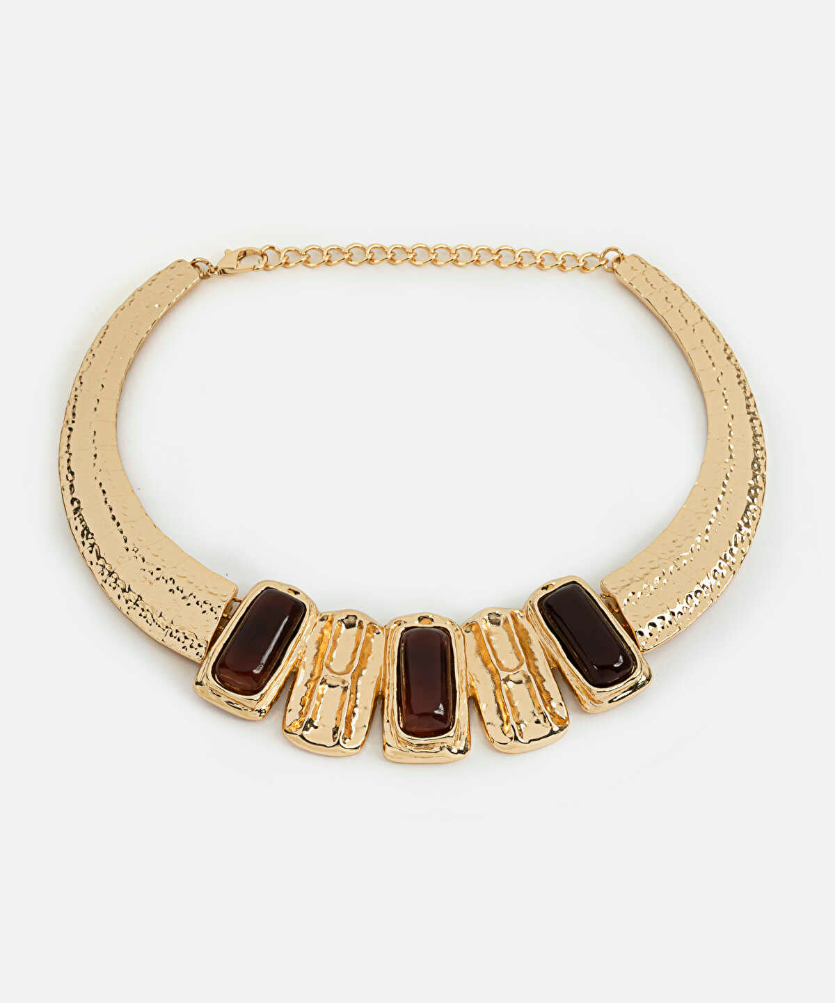 Zoomed Contrast Necklace