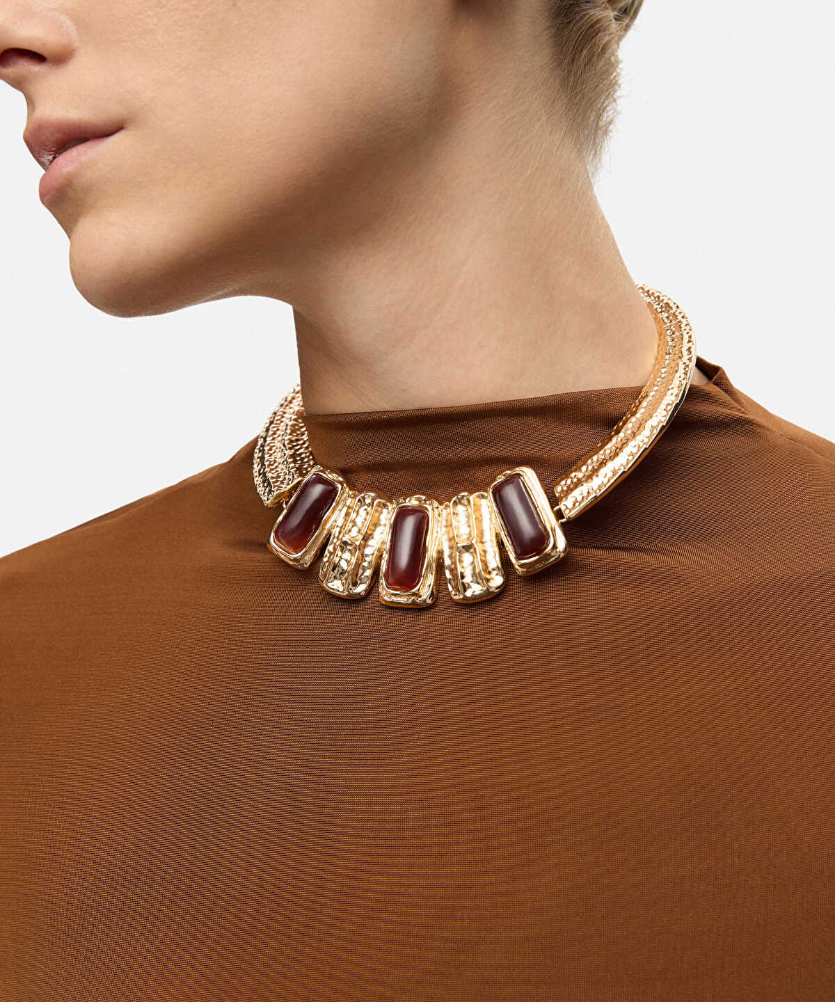 Contrast Necklace