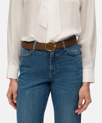 Oval Buckle Belt