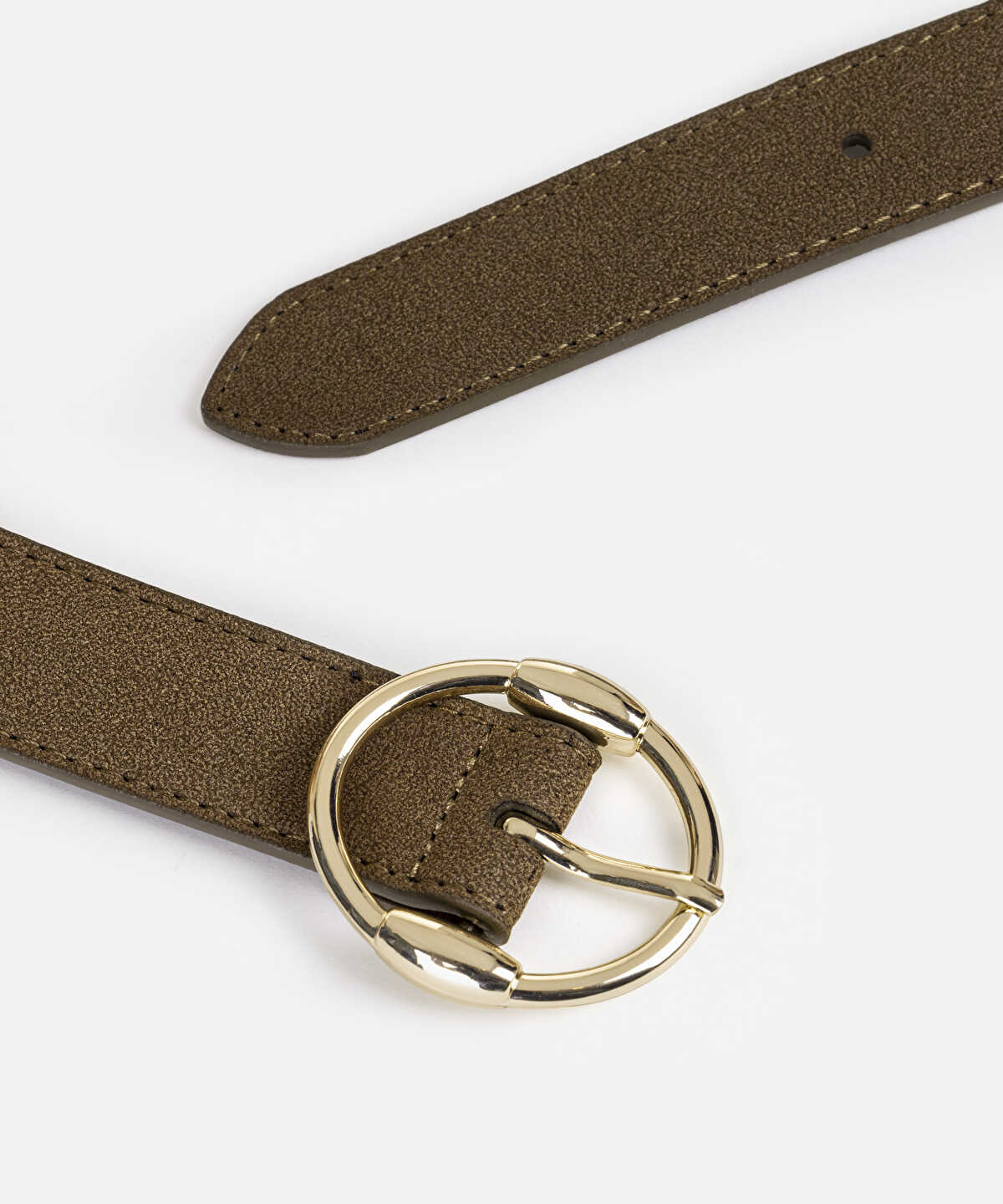 Oval Buckle Belt