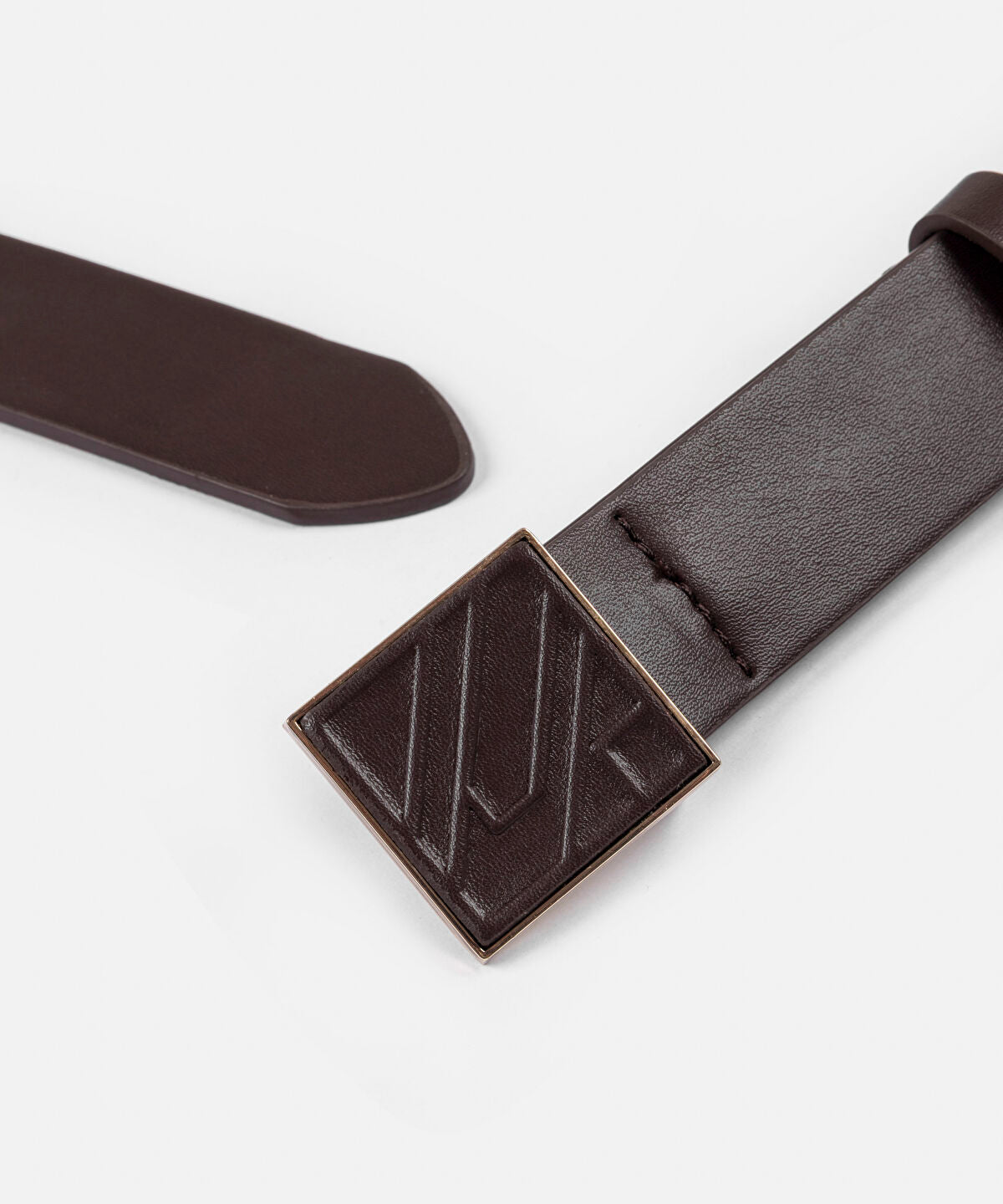 Zoomed Monogram Buckle Leather-Effect Belt