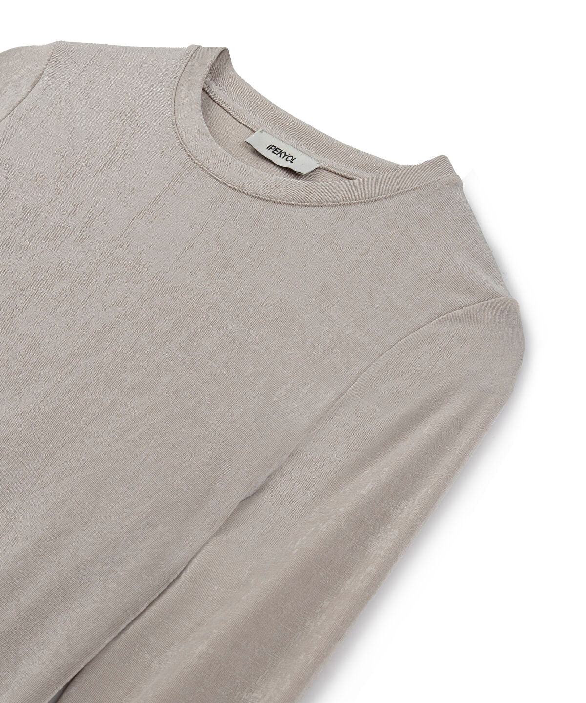 Zoomed Crew Neck Basic T-Shirt