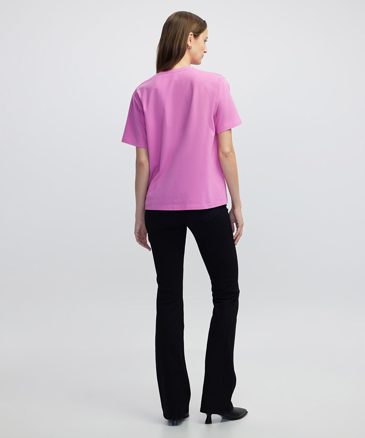 Zoomed V-Neck T-Shirt