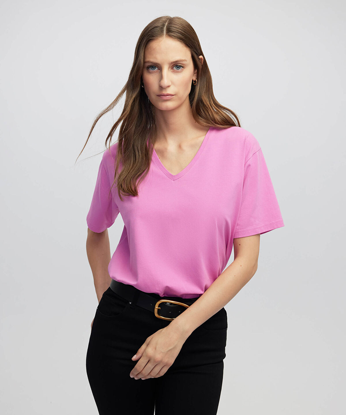 Zoomed V-Neck T-Shirt