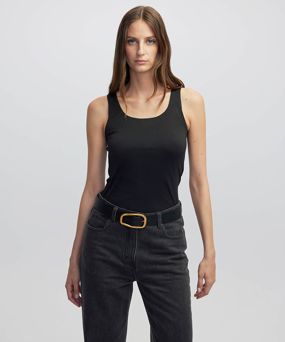 Zoomed Square Neck Tank Top