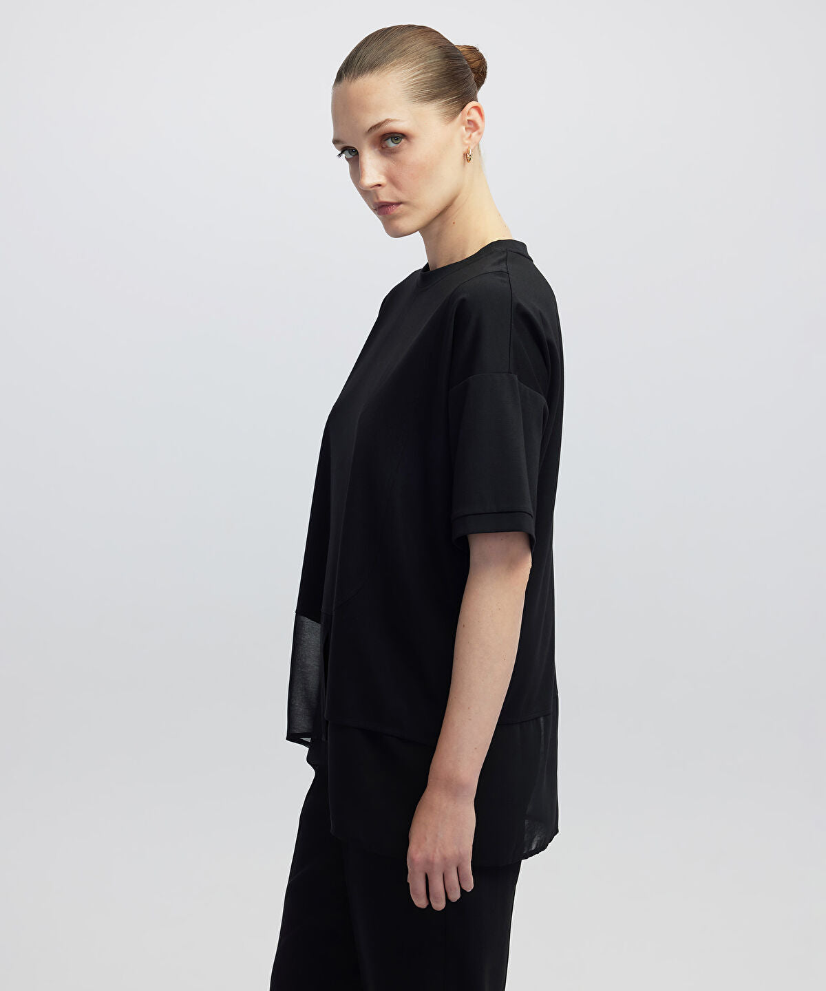 Zoomed Chiffon Trim Asymmetric T-Shirt