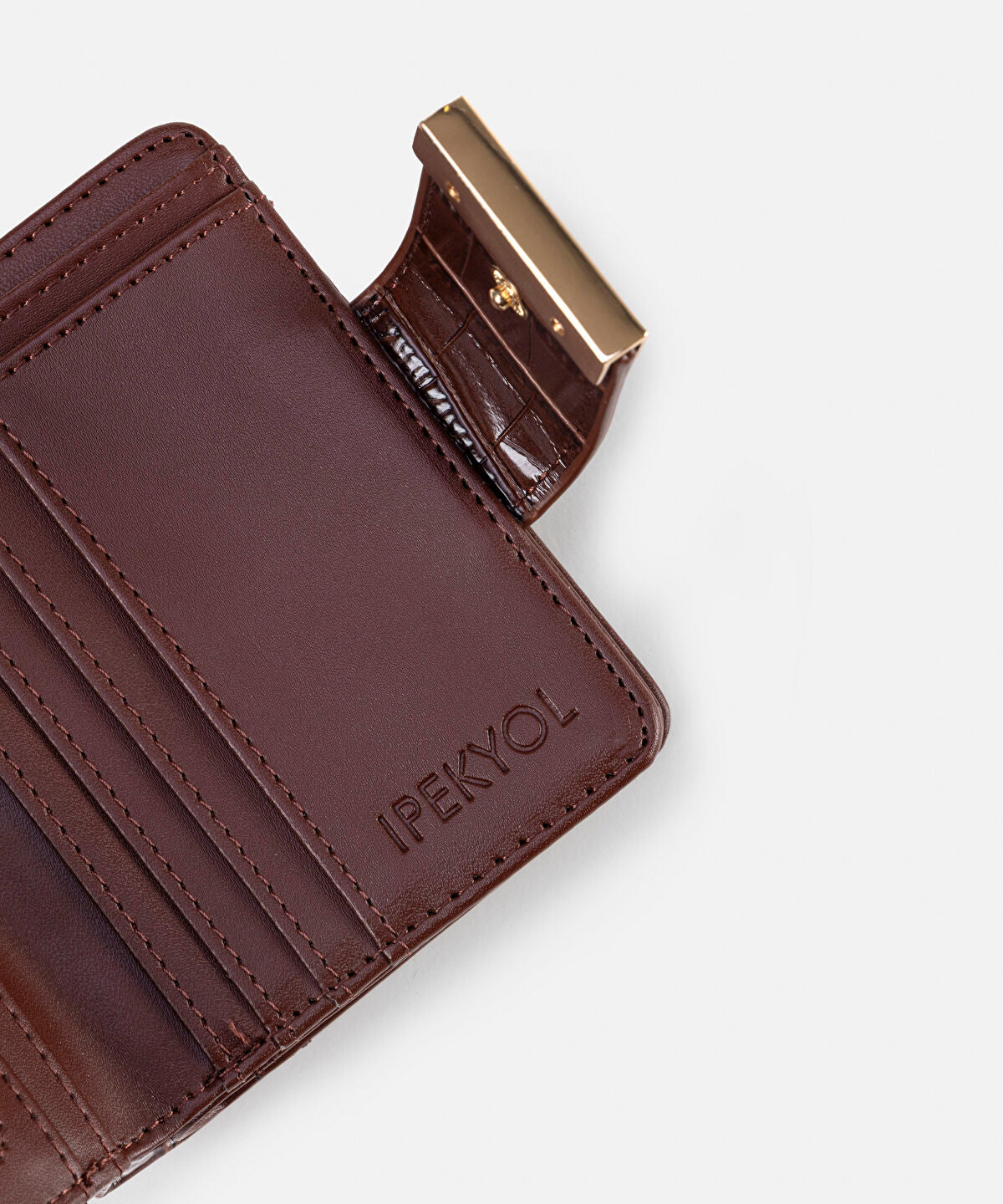 Croc-Effect Wallet
